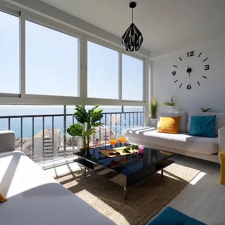 Luxy アパート トレモリノス